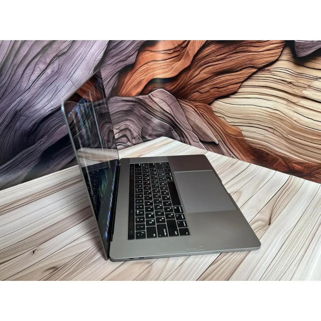 Ноутбук Apple MacBook Pro 15
