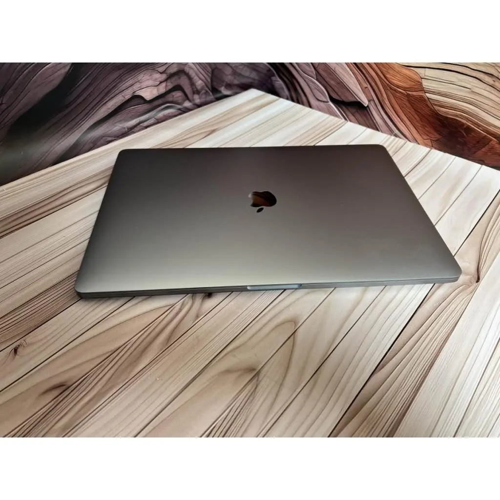 Ноутбук Apple MacBook Pro 15