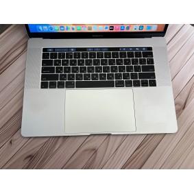 Б/в Ноутбук Apple MacBook Pro 15" 2017 i7-7700HQ/16/256 (C02WP00THTD7)